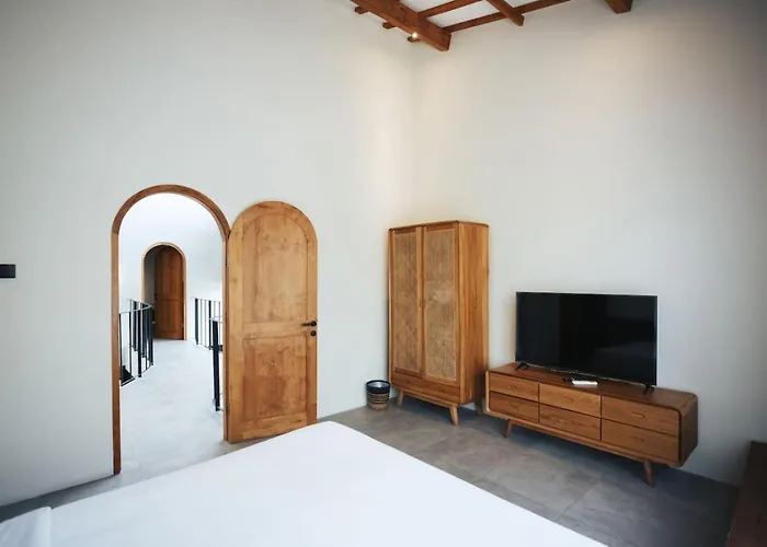 2br Private Pool In • Walk To Seminyak